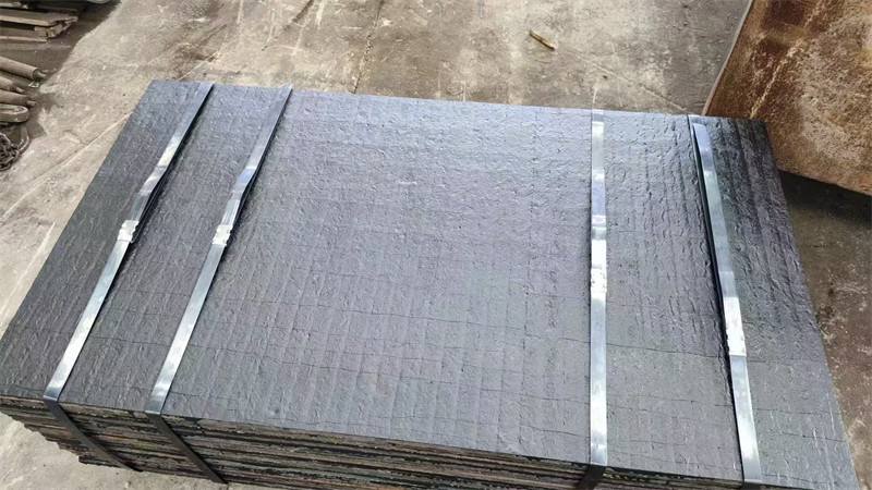 堆焊耐磨钢板10